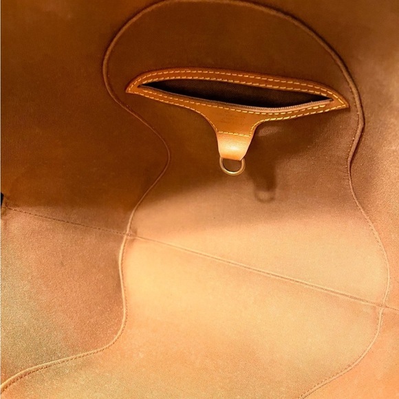 Louis Vuitton Authenticated Ellipse MM Monogram Bag - Picture 6 of 15